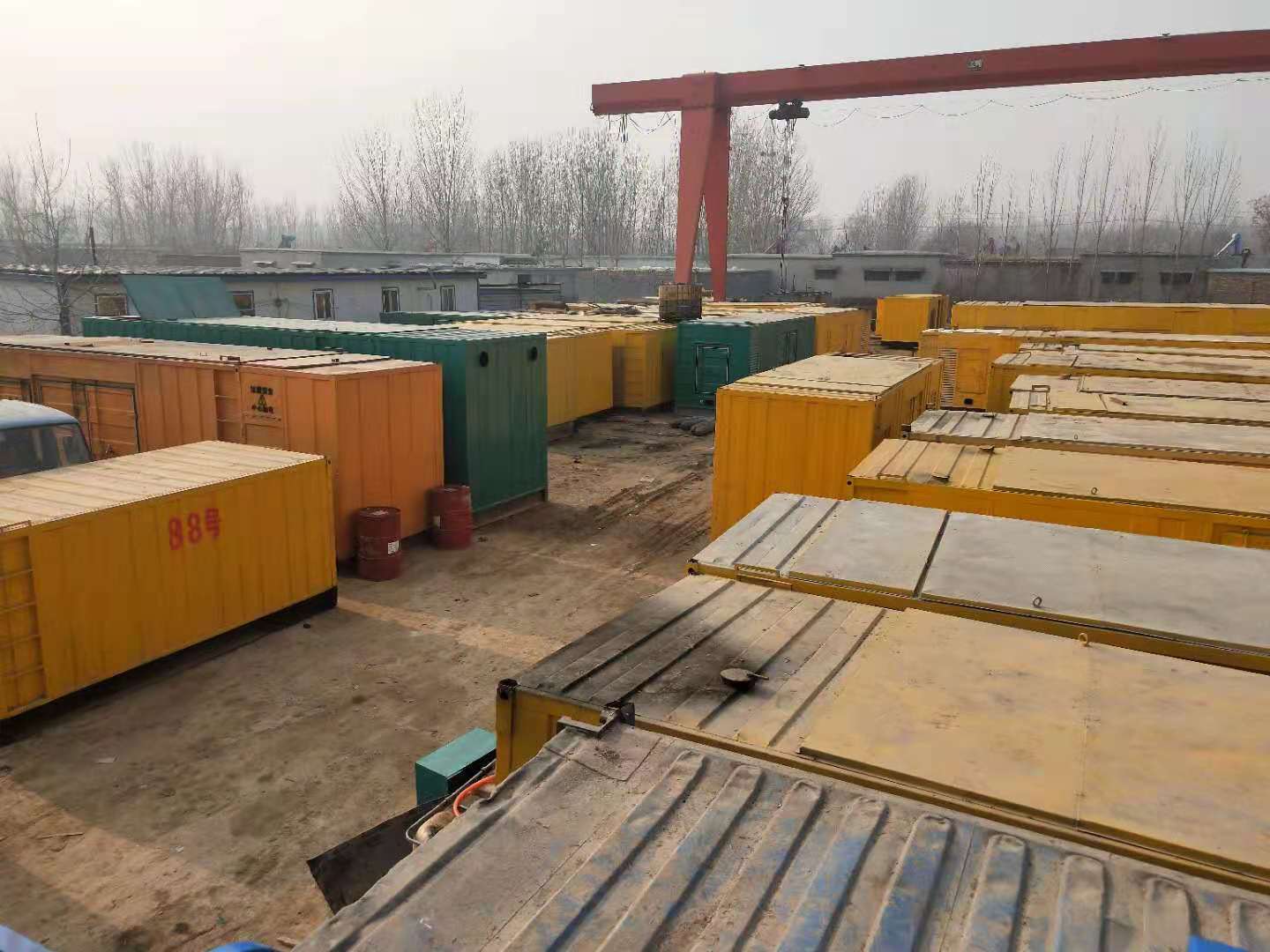 孟津租赁发电机-灰尘、风沙对柴油发电机组造成哪些不良影响?