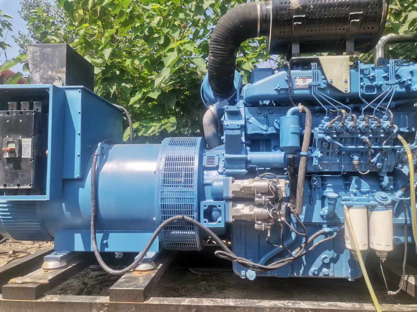 孟津详细说明降低 800kW 柴油发电机输出电流波动的方法