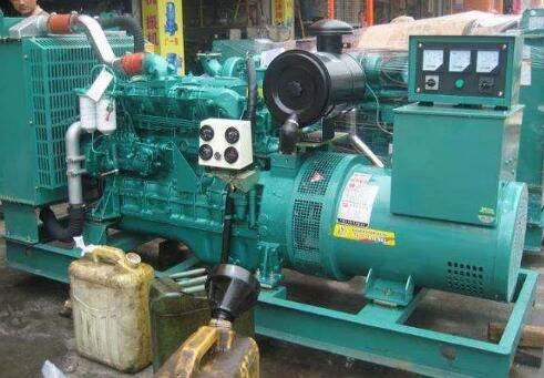 孟津冬季启动柴油发电机时,如何避免电瓶过度放电?